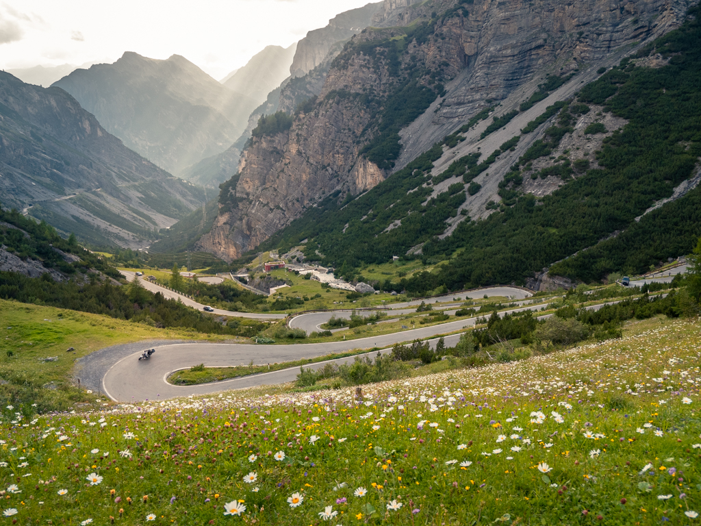 Olympus OM-D E-M5 Mark II with M.Zuiko 12-45mm F4. Passo dello Stelvio, Italia