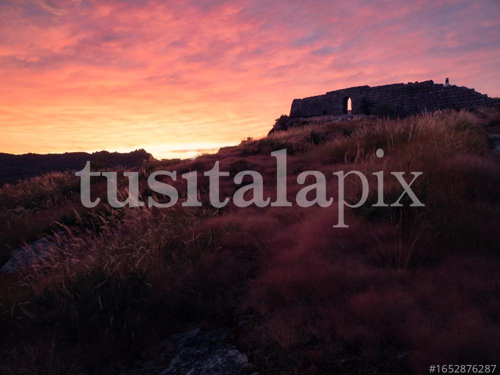 Castelo Castro Laboreiro sunset