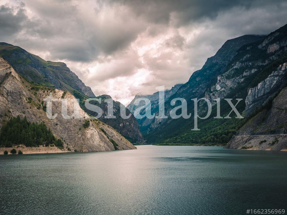 Barrage du Cambon et Lac du Chambon